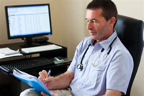 What is a General Doctor? | Superpages