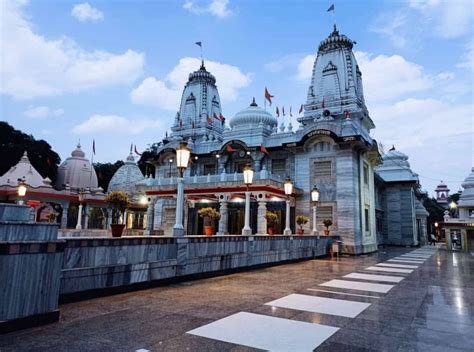 Gorakhnath Temple in Gorakhpur: Timings, Address, History, and Spiritual Aura near Attractions ...