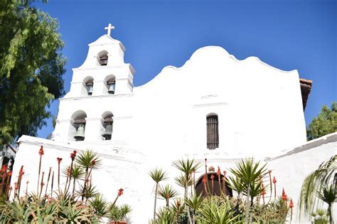 Mission Basilica San Diego de Alcalá - Admire the First California ...