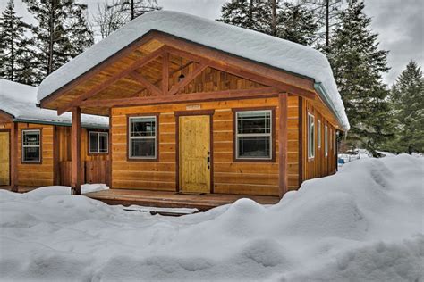 Rustic Cabin - 11 Miles to Glacier National Park!