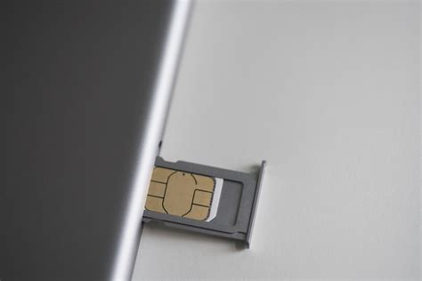 Does the iPad Have a SIM Card? And How Do I Remove It?