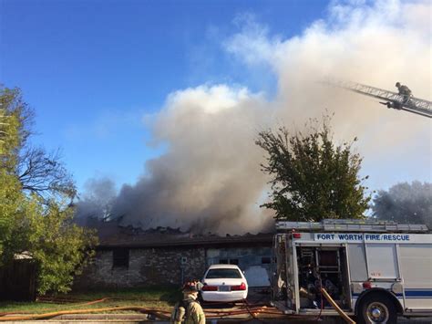 One Injured In Fort Worth Structure Fire - CBS Texas