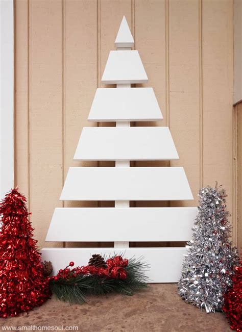 Wooden Christmas Tree - A Fun DIY Project - Girl, Just DIY!