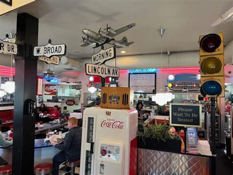 Tommy's Diner: One of Columbus' Best Diners - Breakfast With Nick