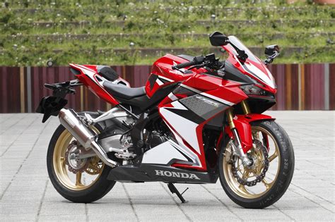 [Webike Moto Report] The test drive Honda CBR250RR newest model ...