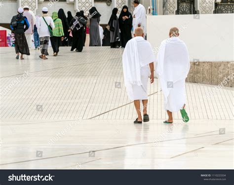 Muslim Wearing Ihram: Over 993 Royalty-Free Licensable Stock Photos | Shutterstock