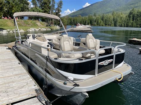 Kootenay Lake Boat Rentals - Rent A Boat In Nelson BC