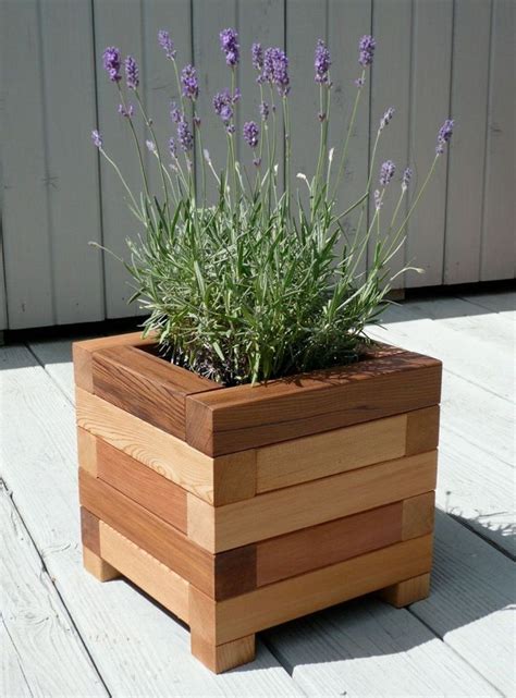 Beautify Your Home Outdoor With 25 Beautiful Planter Ideas - DEXORATE | Diy wooden planters ...