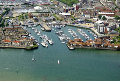 Ocean Village Marina in Southampton, Hampshire, GB, United Kingdom ...