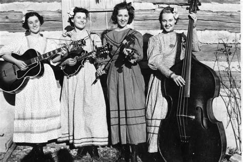 appalachian girls 1940s - Google Search | Appalachian people, Roots ...