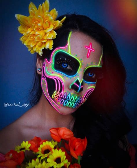 Arriba 101+ Foto Maquillaje De Catrina Con Colores Neon Mirada Tensa