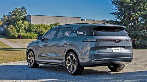 VinFast announces Canadian pricing for its all-electric SUVs | Driving