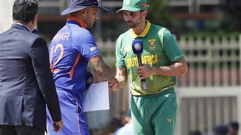 IND vs SA 2nd ODI Score Updates: India thrashes South Africa by seven ...