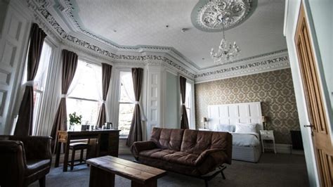 7 STUNNING Bed and Breakfasts in Belfast [2024 Edition]