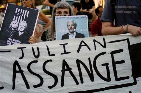 Julian Assange to be made honorary citizen of Rome | The Straits Times