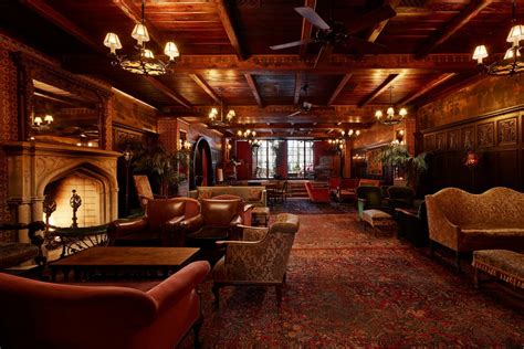 Top 10 Romantic Hotels In New York To Escape To - Behind the Scenes NYC (BTSNYC)