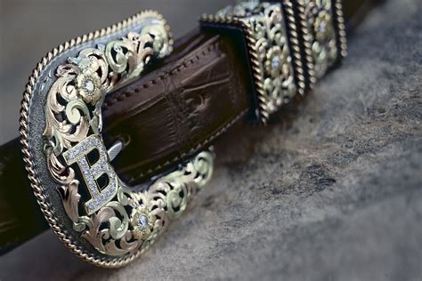 Rhinestone Cowboy: Clint Orms's Custom Belt Buckles a Work of Art - Newsweek