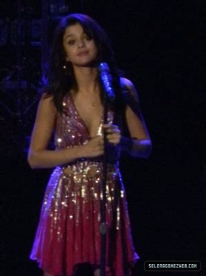 Selena Concert - Selena Gomez Photo (24129089) - Fanpop