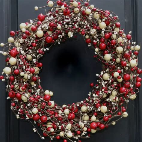 30 Beautiful And Creative Handmade Christmas Wreaths - Style Motivation