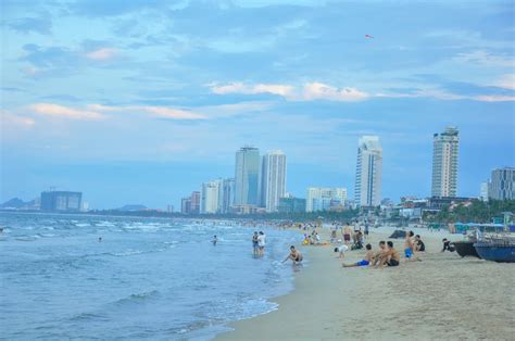 10 Beautiful Beaches in Da Nang That Will Capture Tourists' Hearts - Xứ Quảng