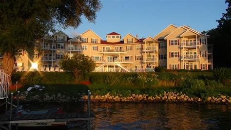 Delavan Lake Resort - Hotel Reviews, Deals - Delavan, WI - TripAdvisor