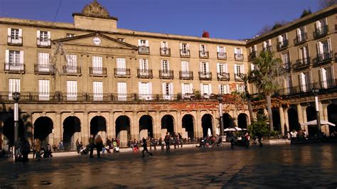 Casco Viejo de Bilbao / The Old Town of Bilbao - The best places in Spain