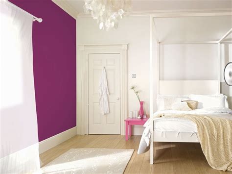 Features Crown Paints Feature Wall Range- Scrumptious. #Interiors (With images) | Feature wall ...