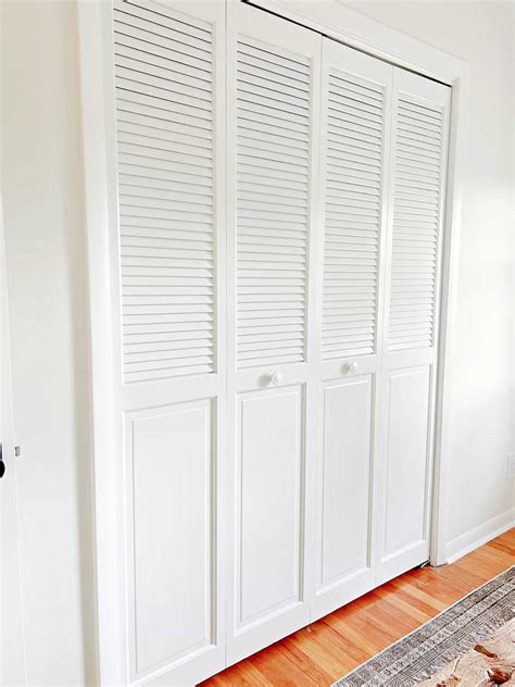 DIY Sliding Closet Doors · Chatfield Court