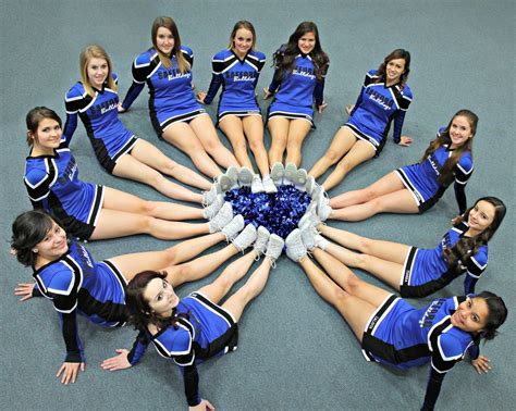 cheer love | Cheer photography, Cheer team pictures, Cute cheer pictures
