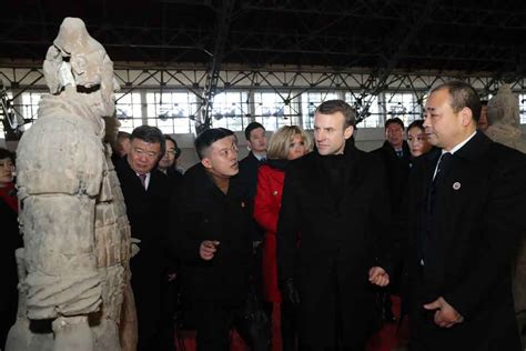 PHOTOS: French President Emmanuel Macron Visits China – Thatsmags.com