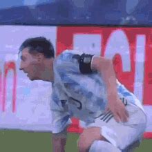 Messi Crying GIFs | Tenor