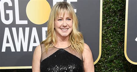 Golden Globes 2018: Tonya Harding hangs out with 'I, Tonya' cast