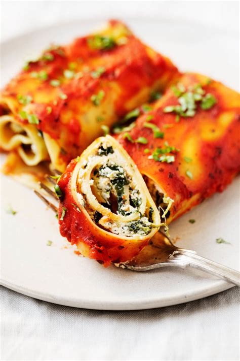 Vegan Spinach Lasagna Rolls | Make-Ahead, Freezable Comfort Food