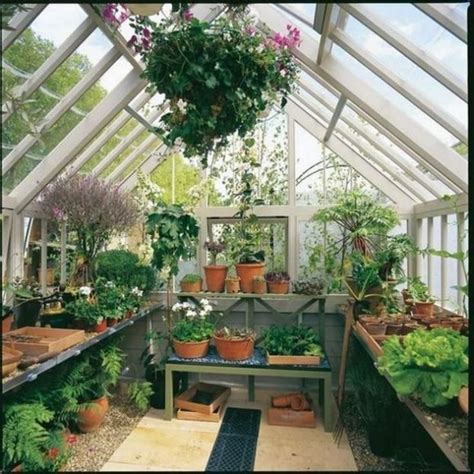 Best 13 Gorgeous Greenhouse Interior Design Ideas – 24 MOLTOON | Vivero de plantas, Jardín de ...