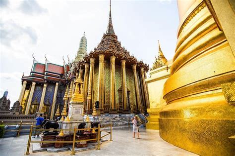 Bangkok's Grand Palace Complex and Wat Phra Kaew Tour 2023