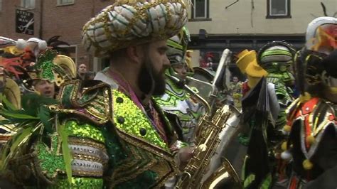 Eagles center Jason Kelce special guest at Mummers Mardi Gras Parade in ...