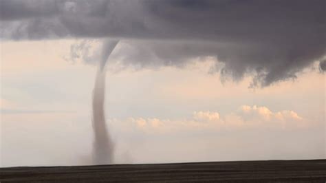 'Favourable' conditions for a 'landspout tornado' in Hamilton on Wednesday | CBC News