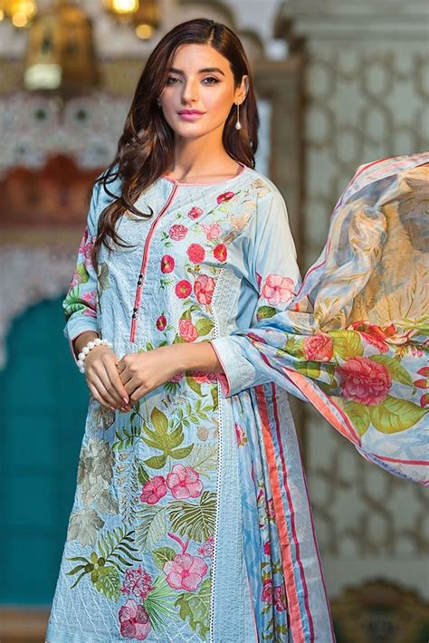 Pin by hrishita nath on Salwar kameez & kurtas | Dresses, Pakistani dress design, Fabulous dresses