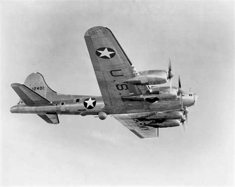 Boeing XB-38 B-17E Flying Fortress 41-2401 with Allison Engines | World War Photos