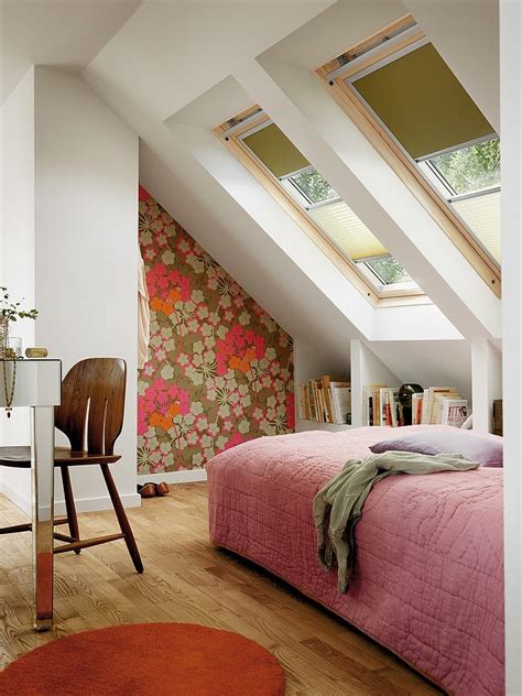 23 Stylish Bedrooms That Bring Home the Beauty of Skylights!