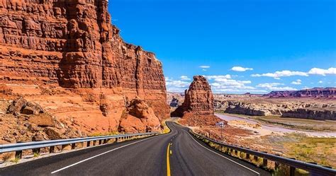 10 Beautiful Mountains In Las Vegas For All Avid Travelers!