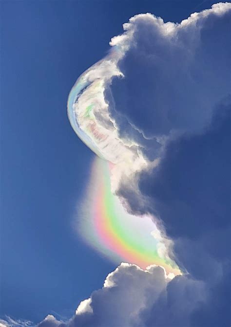 Solve A rare rainbow cloud was spotted over Loudoun County, Virginia ...