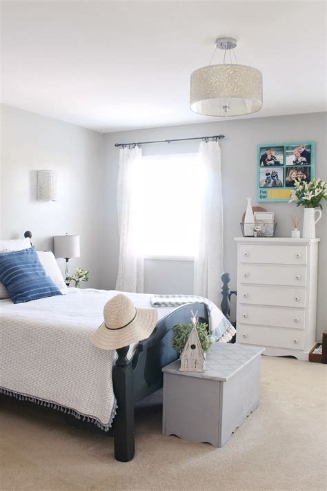 Summer Bedroom Ideas - Clean and Scentsible