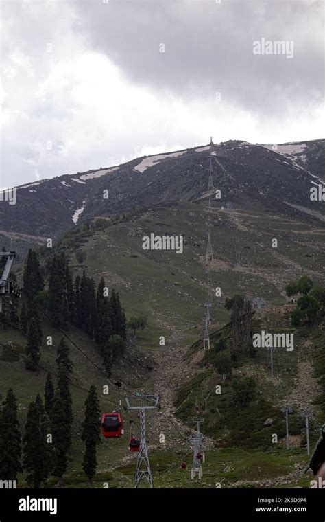 ropeway cable car, Gulmarg Gondola, Jammu and Kashmir, union territory ...