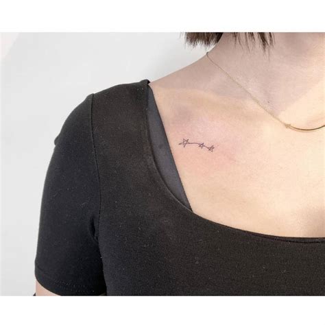 26+ Minimalist Sternum Tattoo - NiclairJordie