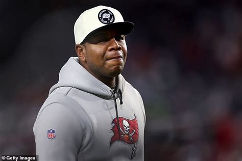 Buccaneers fire offensive coordinator Byron Leftwich, a favorite of Tom ...