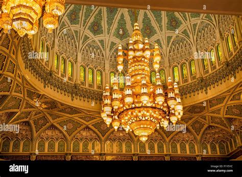 Sultan qaboos grand mosque chandelier hi-res stock photography and images - Alamy