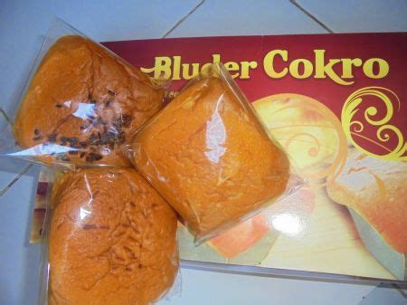 Roti Bluder Cokro Rasa Melegenda Khas Madiun - Oleh-oleh Khas Madiun