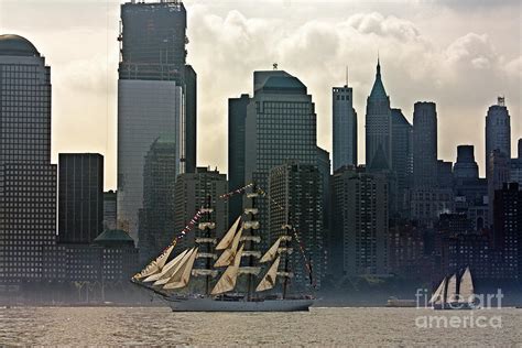 Tall Ship sailing past the New York skyline Photograph by Nishanth Gopinathan | Fine Art America