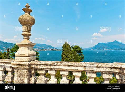 Isola bella gardens hi-res stock photography and images - Alamy